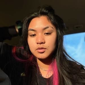 Meet your Posher, Caitlin